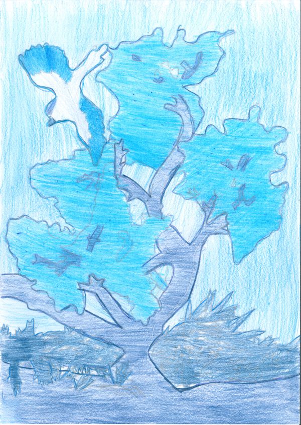 błękitne drzewo i biały szybujący ptak